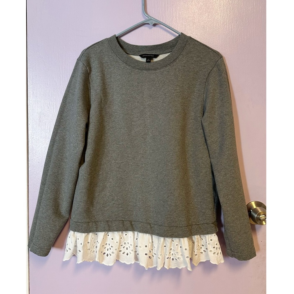 Banana Republic Gray Eyelet Ruffle Hem Cotton Long Sleeve Sweater Size L
